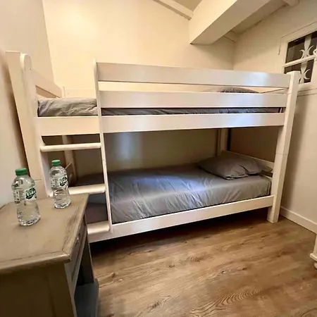 펜션 Jolie Maison - Place Des Lices A 350m 쎙뜨호뻬