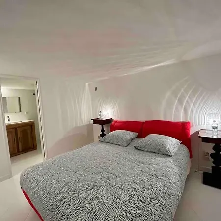 Jolie Maison - Place Des Lices A 350m 펜션 *