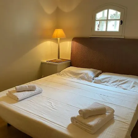 Semesterbostad Jolie Maison - Place Des Lices A 350m Saint-Tropez